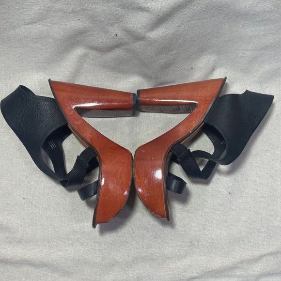 Charles Jourdan Varnished Wooden Sole Open Toe Strappy Platform Heels Size 7 - Picture 3 of 10